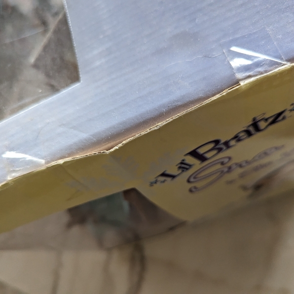 Lil Bratz Sno Fun Ski Lodge - Picture 4 of 5